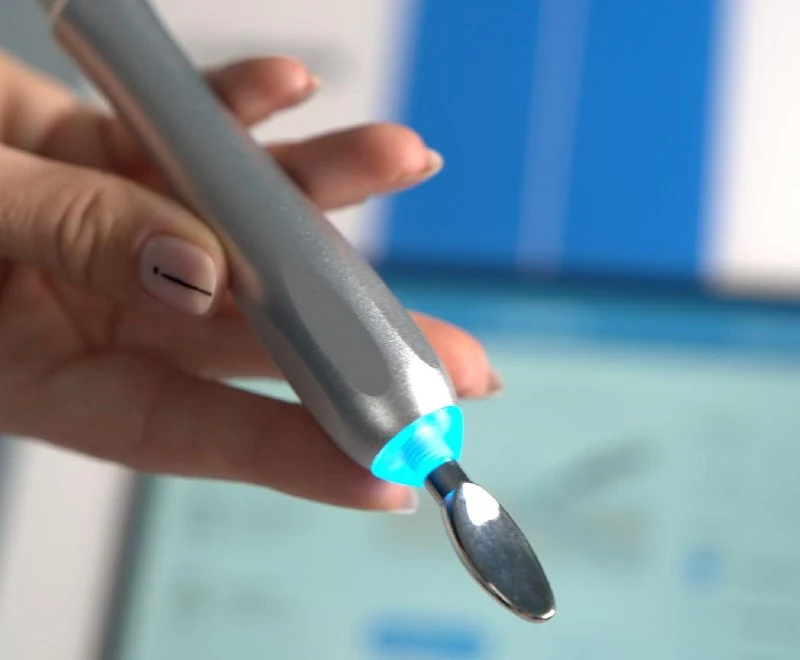 DermeBoost handpiece with illuminated treatment tip for localized Meso-serum precision protocols